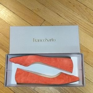 NWT Pointed Flats